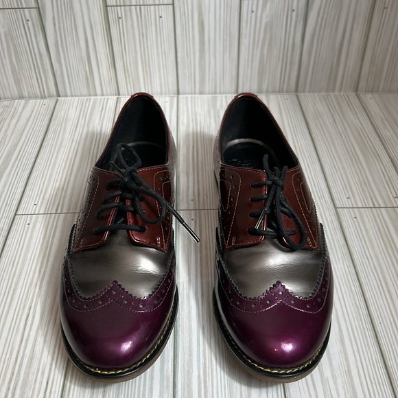 Dr Martens Women’s Polina Patent Leather Wingtip Red/Purple Lace Up Oxford Sz 6 - Picture 2 of 9